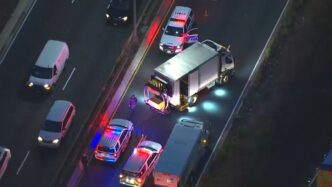 Acidente fatal com pedestres atrapalha o trânsito perto do Lincoln Tunnel em NJ
 - Printis