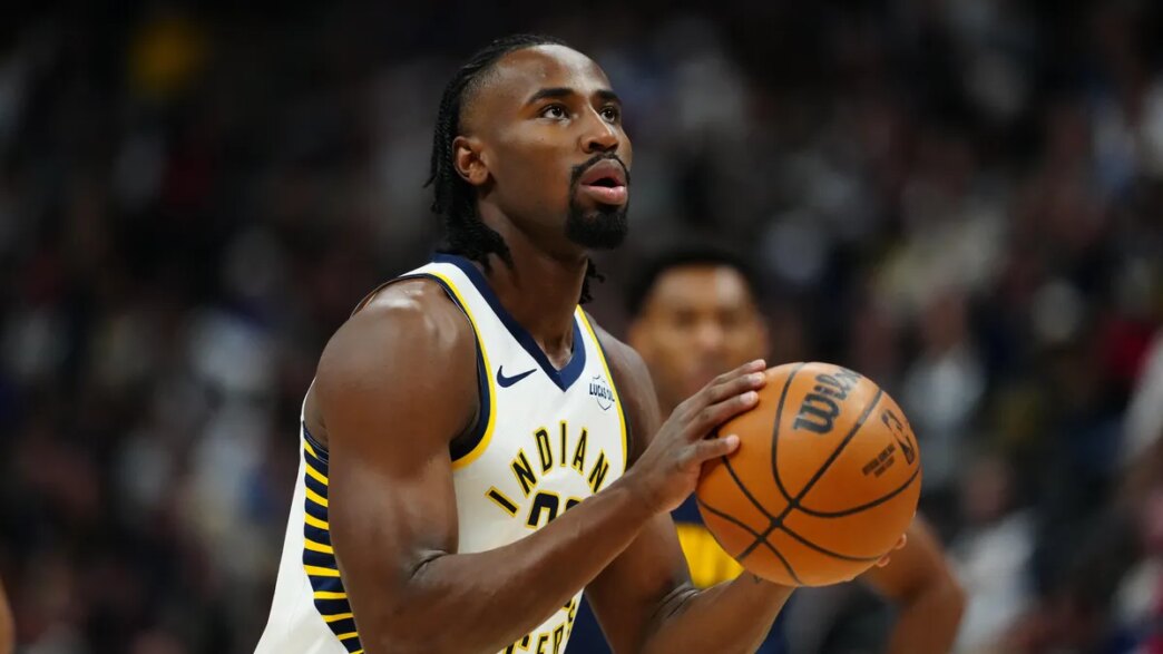 Ala do Pacers vai ao vestiário com joelho
 - Printis