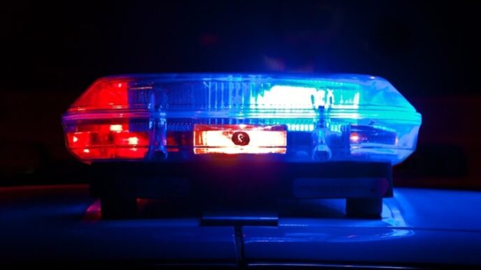 Ameaças de bomba em Fullerton: escolas Troy High, Fullerton Union e Sunny Hills fechadas; primeiros detalhes
 - Printis