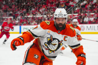Anaheim se abaixa para ativar Radko Gudas
 - Printis