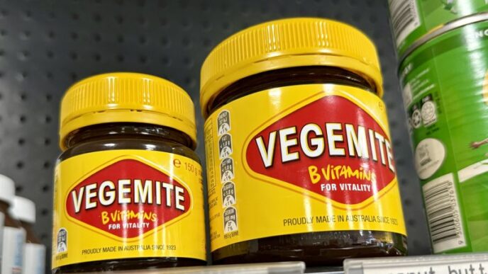 Assassino processa pelo direito de comer Vegemite em prisão australiana
 - Printis