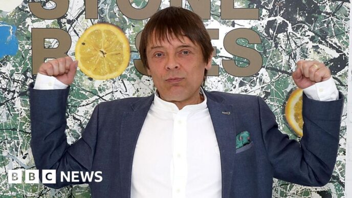 Baixista do Stone Roses e Primal Scream morre aos 63 anos
 - Printis