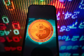 Bitcoin cai para US$ 103.000 – Analistas do Morgan Stanley alertam sobre ‘temporada de outono’ em ciclo de quatro anos
 - Printis