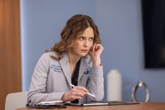 Caitlin Lenox vai ficar bem no Chicago Med?
 - Printis
