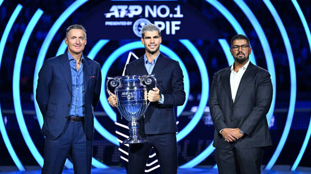Carlos Alcaraz 'muito orgulhoso' recebe o primeiro lugar no final de ano da ATP apresentado pelas honras do PIF | Passeio ATP
 - Printis