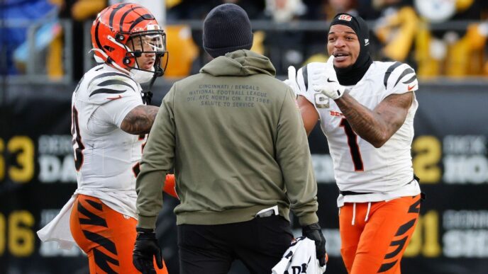 Chase, do Bengals, suspendeu um jogo por cuspir em Ramsey, do Steelers
 - Printis