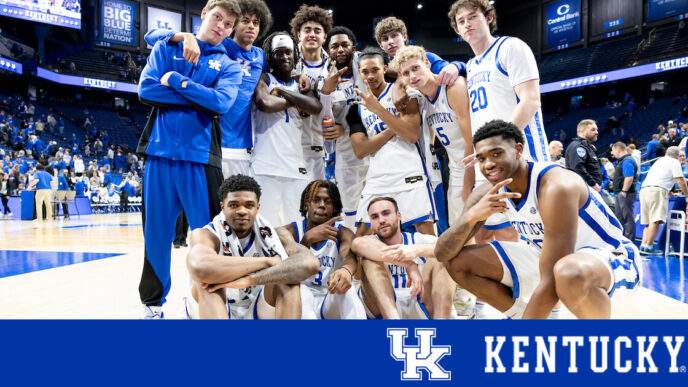 Cobertura da UK Sports Network do basquete masculino de Kentucky x Eastern Illinois – Atletismo do Reino Unido
 - Printis
