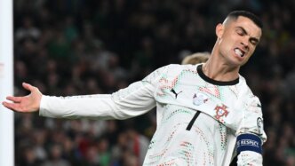 Cristiano Ronaldo é convocado pelo Man Utd Star por cartão vermelho 'caro'
 - Printis