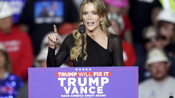 Distrito escolar responde à petição para remover Megyn Kelly do hall da fama
 - Printis