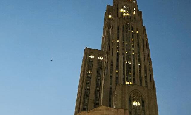 Doação de US$ 30 milhões para reforçar a faculdade de honra de Pitt
 - Printis