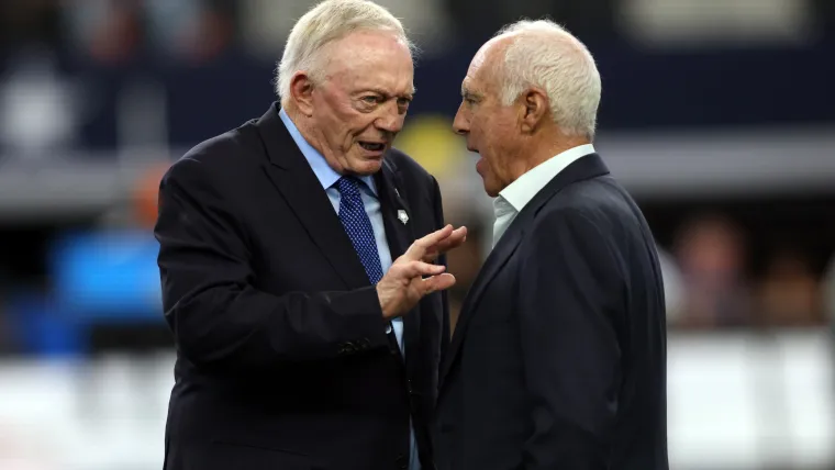 Eagles e Cowboys podem lutar contra estrela de US$ 106 milhões nomeada candidata comercial fora de temporada
 - Printis