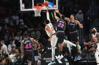Heat sobrevive ao rali frenético na campainha para vencer os Knicks por 115-113
 - Printis