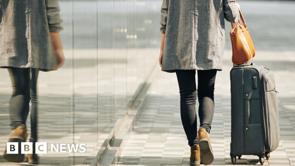 Hóspedes expulsos no meio da estadia da falida rede de hotéis Sonder
 - Printis