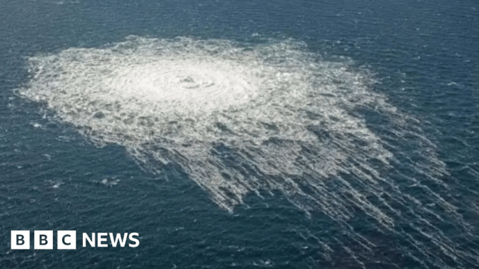 Itália vai extraditar suspeito de explosão em oleoduto para a Alemanha
 - Printis