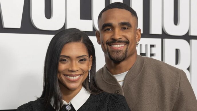 Jalen dói solteiro? Ele é recém-casado com a esposa Bryonna Burrows! (Fotos e informações) | Bry Burrows, Bryonna Burrows, Jalen Hurts, NFL, Philadelphia Eagles | Notícias e fofocas sobre celebridades | Entretenimento, fotos e vídeos
 - Printis