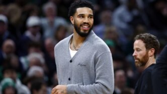 Jayson Tatum continua a impactar o Celtics mesmo quando está fora dos gramados
 - Printis