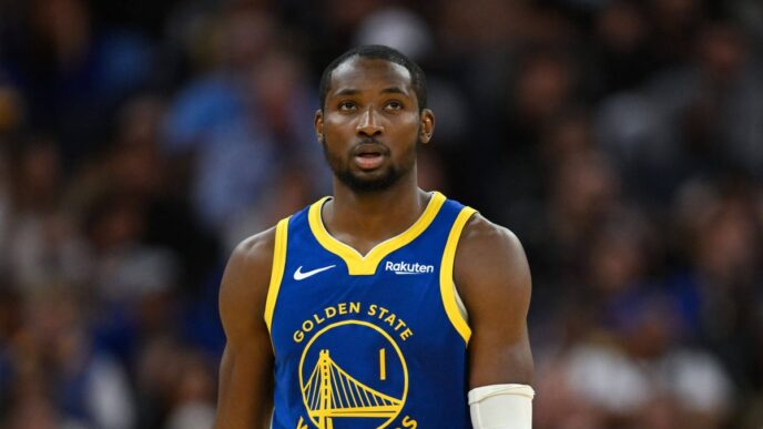 Jonathan Kuminga, do Warriors, perderá o jogo de sexta-feira contra o Spurs devido a uma tendinite no joelho
 - Printis