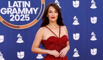 Kacey Musgraves fica em alta com vestido frisado no Grammy Latino 2025 | Kacey Musgraves | Notícias e fofocas sobre celebridades | Entretenimento, fotos e vídeos
 - Printis