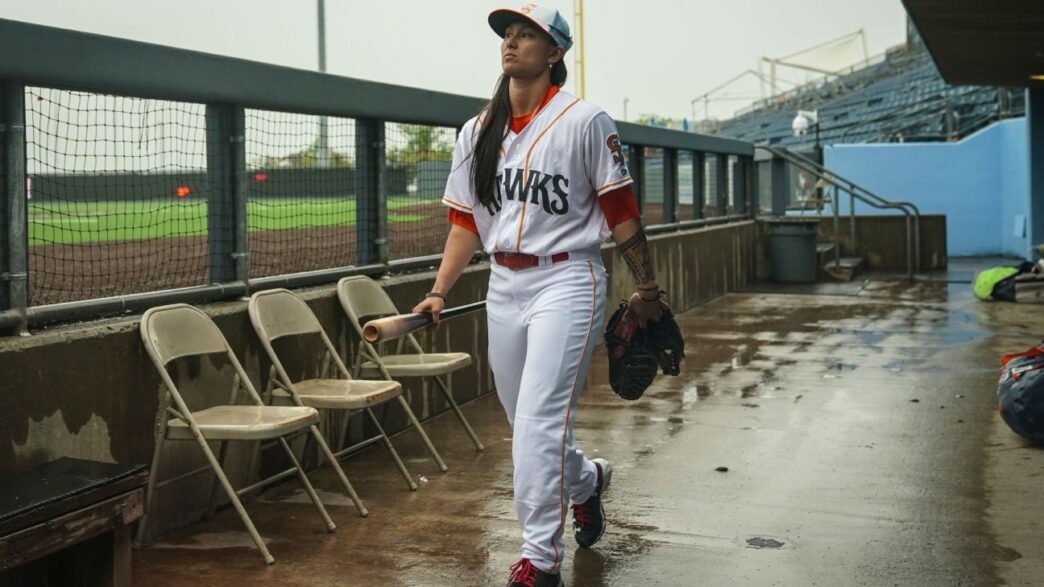 Kelsie Whitmore chega ao primeiro lugar no draft da Liga Profissional de Beisebol Feminino
 - Printis