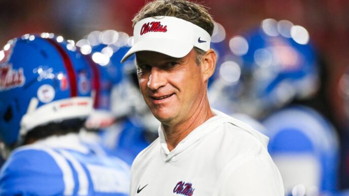 Lane Kiffin sobre rumores de Gators após vitória: 'Eu amo' Ole Miss
 - Printis