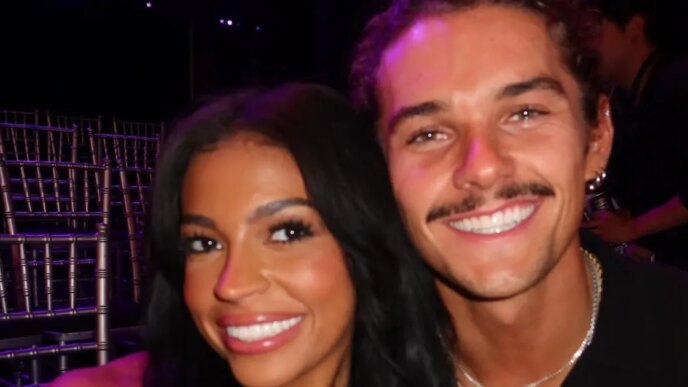 Layla, das esposas mórmons, aborda a coparentalidade tóxica com o ex, Mason Romance
 - Printis