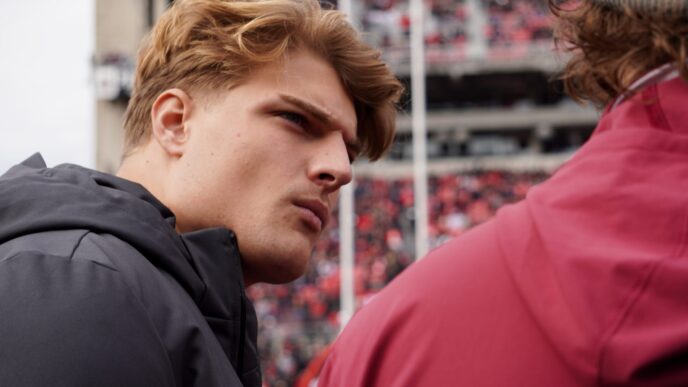 Legado da WVU e principal perspectiva para 2026, Kevin Brown se compromete a se juntar aos Mountaineers
 - Printis