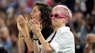 Megan Rapinoe questiona o movimento Save Women's Sports
 - Printis