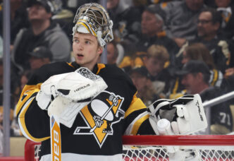 Murashov começa, Koivunen lesionado
 - Printis