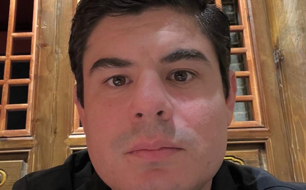 Negam ataque contra Alfredo Olivas; cantora publica foto- Grupo Milenio
 - Printis