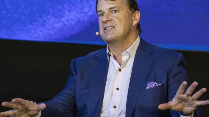 O CEO da Ford diz que uma descoberta “chocante” após desmontar os veículos elétricos rivais Tesla e chineses levou a uma decisão de negócios “brutal”
 - Printis