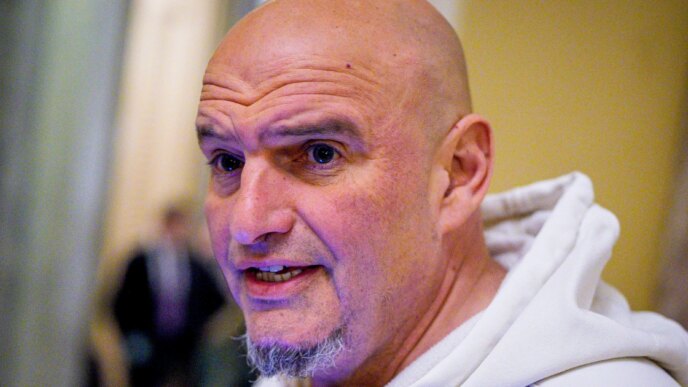 O senador John Fetterman volta para casa depois que um episódio cardíaco levou à queda
 - Printis