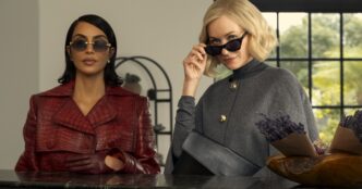 Os críticos de TV odeiam 'All's Fair'. O que os advogados de divórcio de Los Angeles acham do novo programa do Hulu?
 - Printis