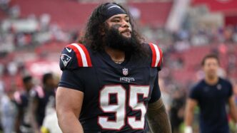 Patriots NT Khyiris Tonga 'impressionante' como jogador de três jogadores
 - Printis