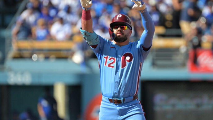 Piratas interessados ​​em Kyle Schwarber mostraram interesse em Josh Naylor
 - Printis