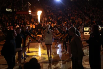 Prévia WBB - Hawkeyes na UNI - Iowa Hawkeyes Athletics
 - Printis