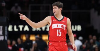 Reed Sheppard desbloqueia tudo para os Rockets
 - Printis