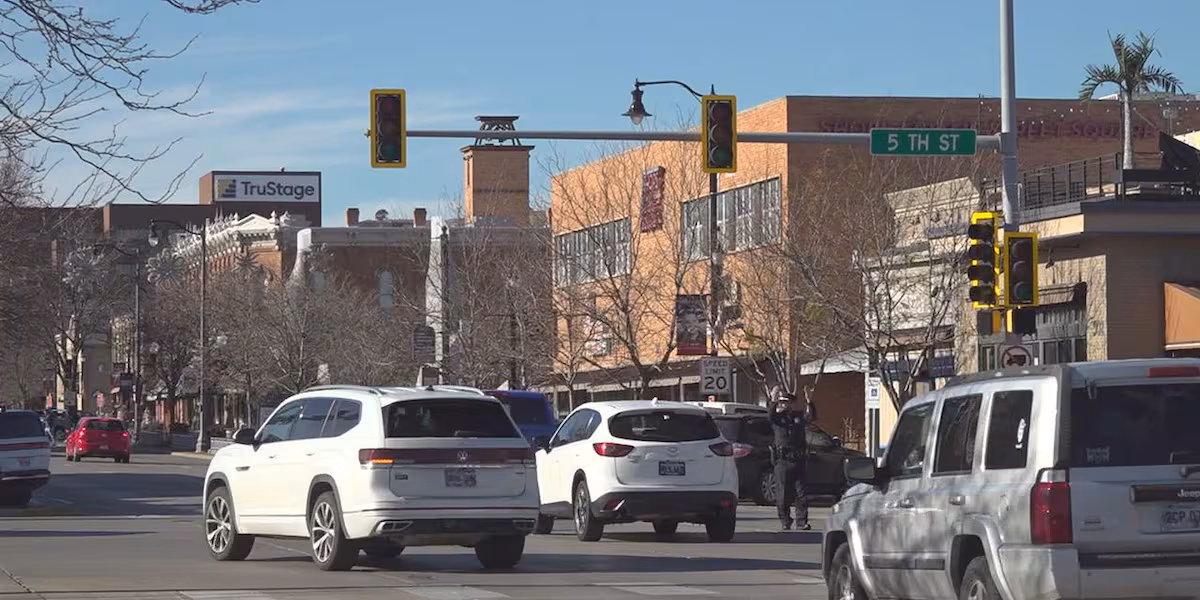 Relatos de vários cortes de energia no oeste de Dakota do Sul e partes do Wyoming
 - Printis