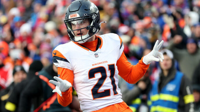 Riley Moss explica a maior lição que aprendeu como titular do Broncos
 - Printis