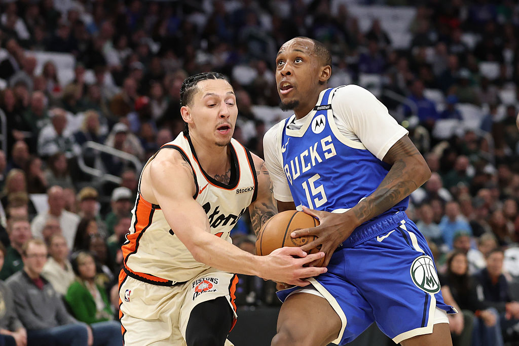 Suns assinará Jamaree Bouyea em contrato bidirecional
 - Printis