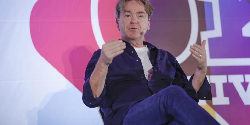 Um dos economistas mais populares do mundo sobre por que a IA 'sem dúvida vai quebrar': ela é construída sobre a 'alface digital' - e os EUA ficarão bem de qualquer maneira
 - Printis