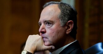 Um grande júri federal está investigando o tratamento da investigação criminal de Adam Schiff
 - Printis