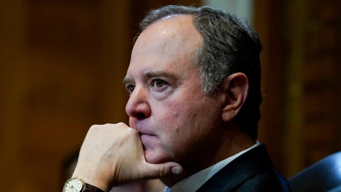 Um grande júri federal está investigando o tratamento da investigação criminal de Adam Schiff
 - Printis