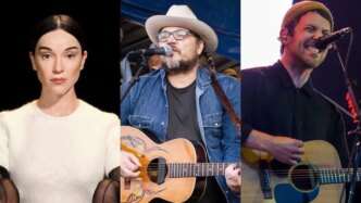 Vincent, Jeff Tweedy e Fleet Foxes fazem covers de clássicos de férias para Oh. O que. Diversão. Trilha sonora
 - Printis