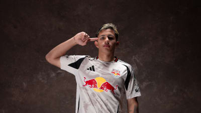 Wiki Carmona convocado para a seleção da Venezuela para amistosos internacionais de novembro 
 - Printis