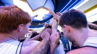 Wolverines voltam para casa para jogo de apreciação militar, teste no meio da semana vs.
 - Printis